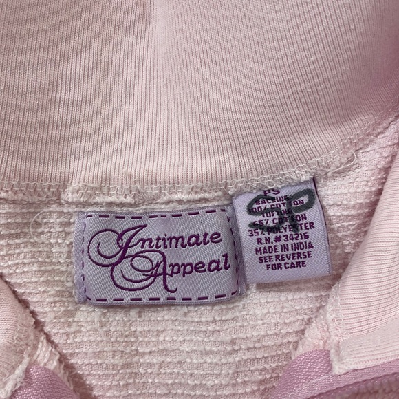 Intimate Appeal pink terry/chenille with zipper front and high neck, pockets - Picture 11 of 12